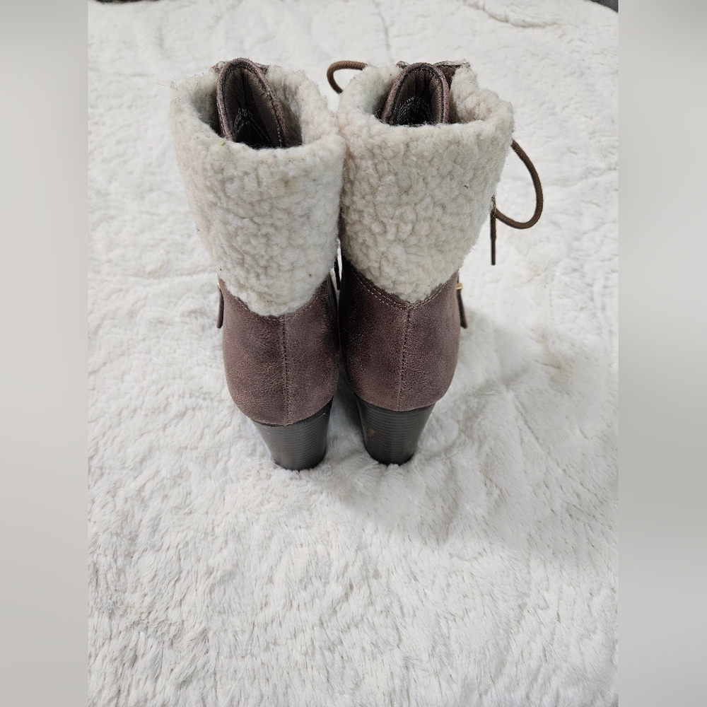 Express Winter Booties - Picture 4 of 4